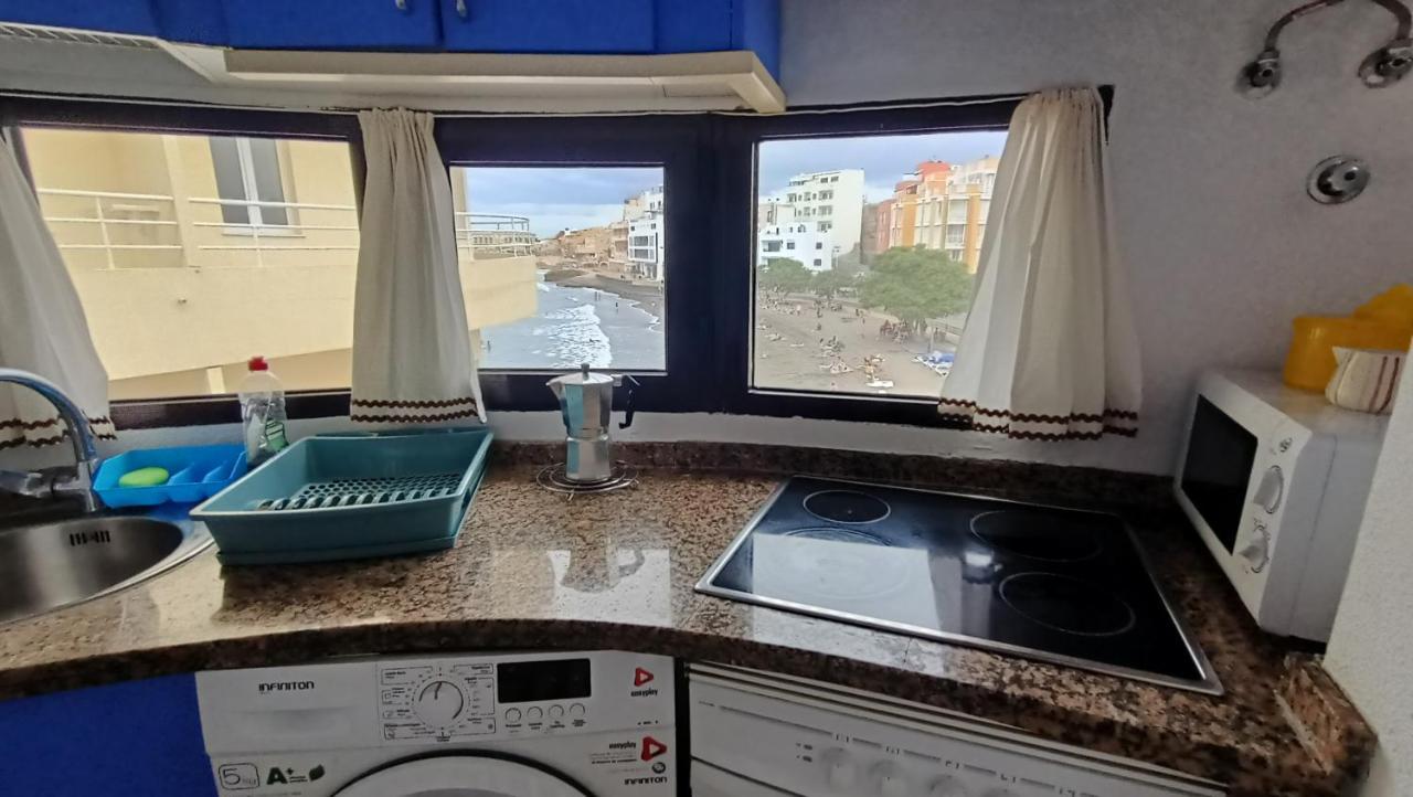 Views Of El Medano Beach, Two Exterior photo